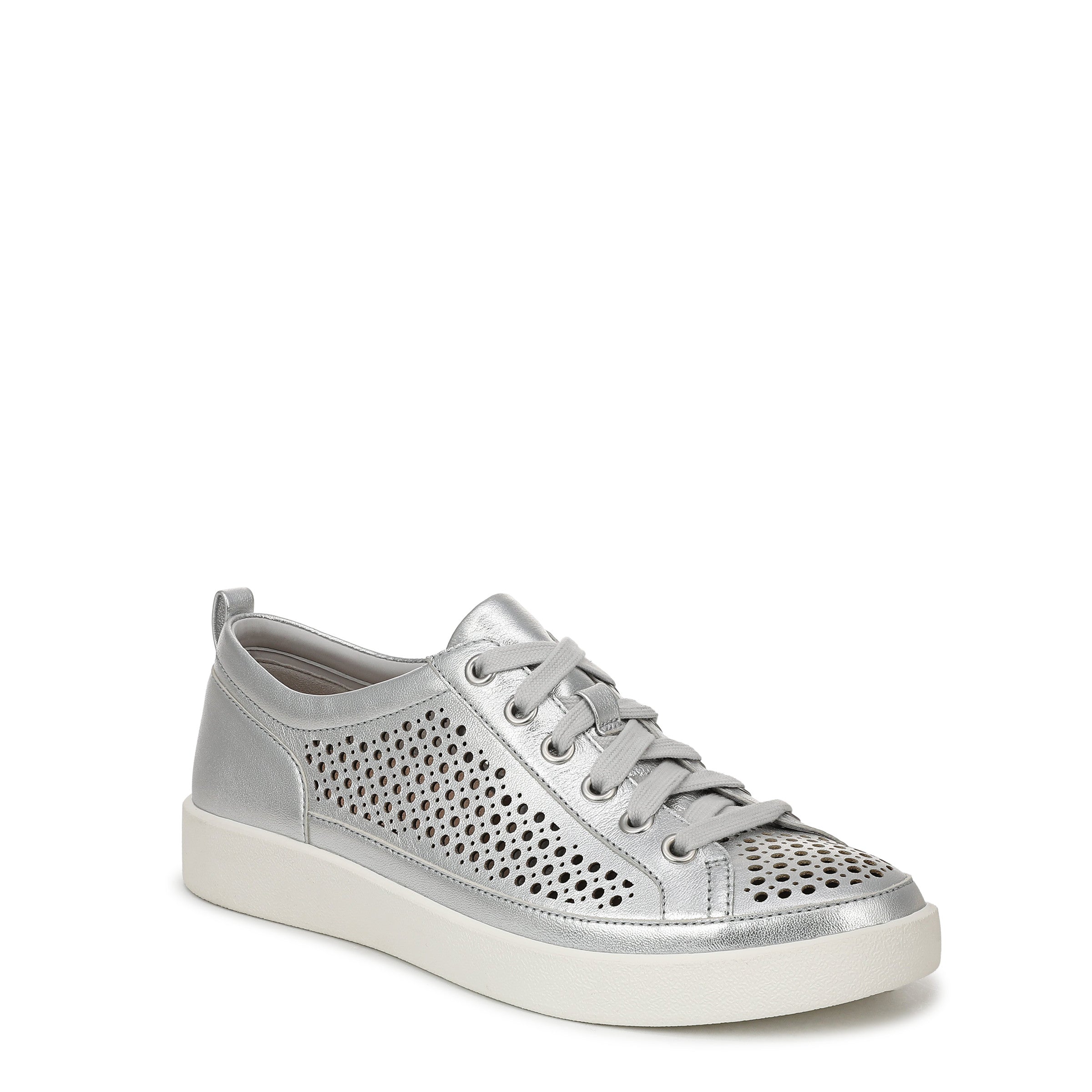 color:silver