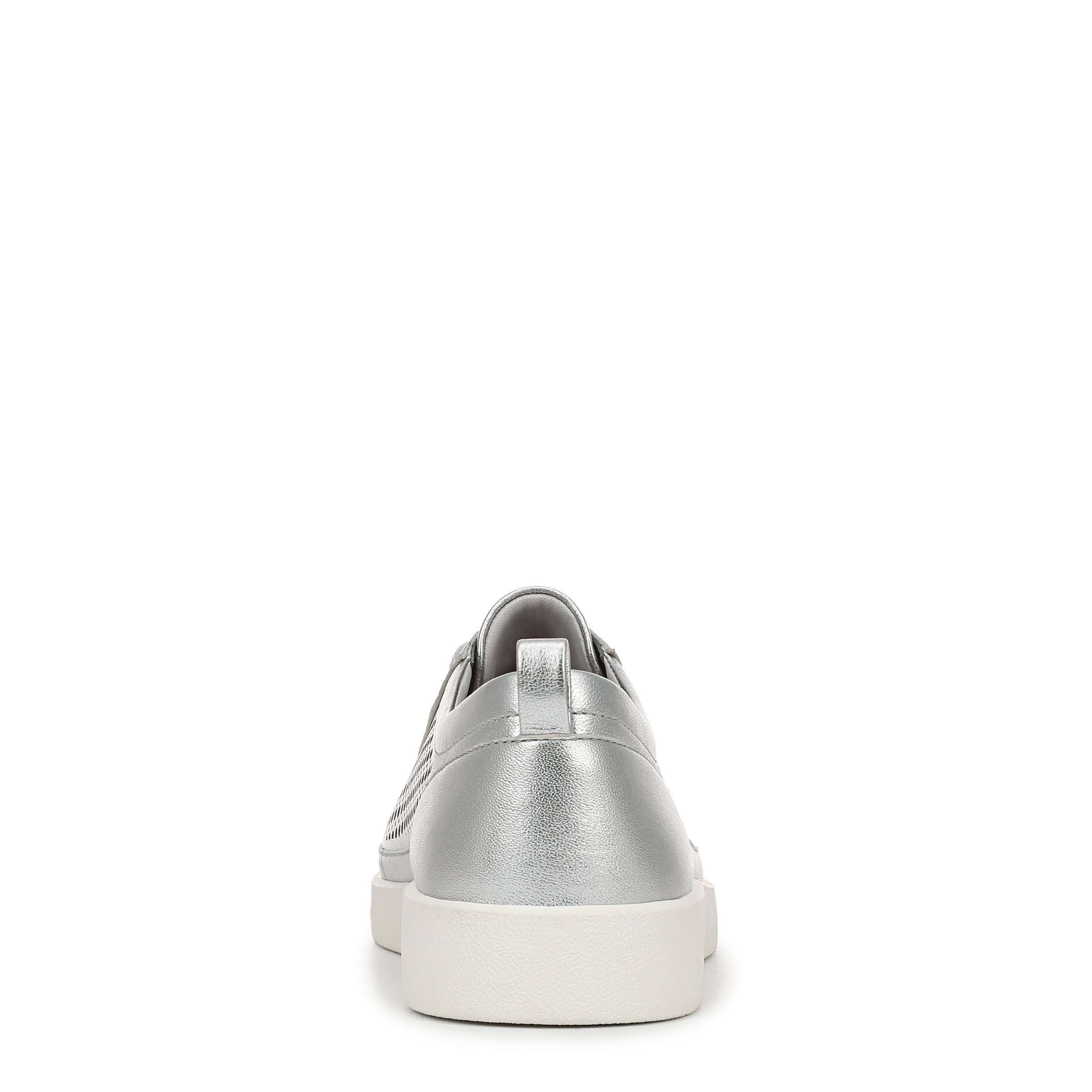 color:silver