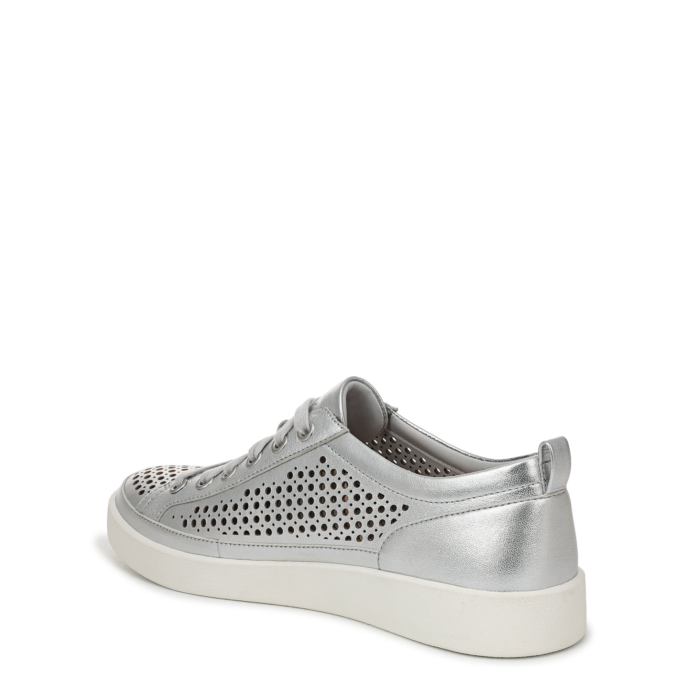 color:silver