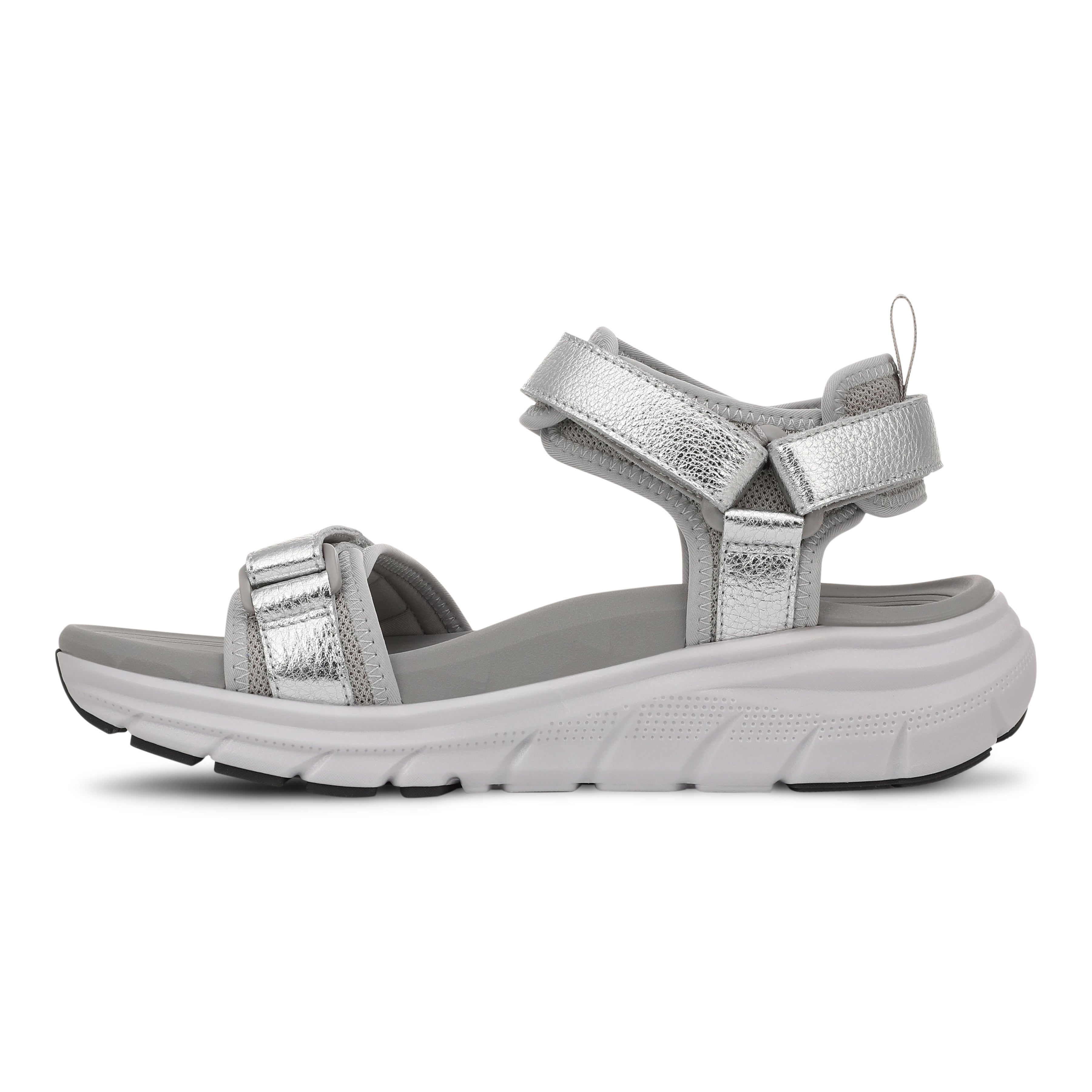 color:silver